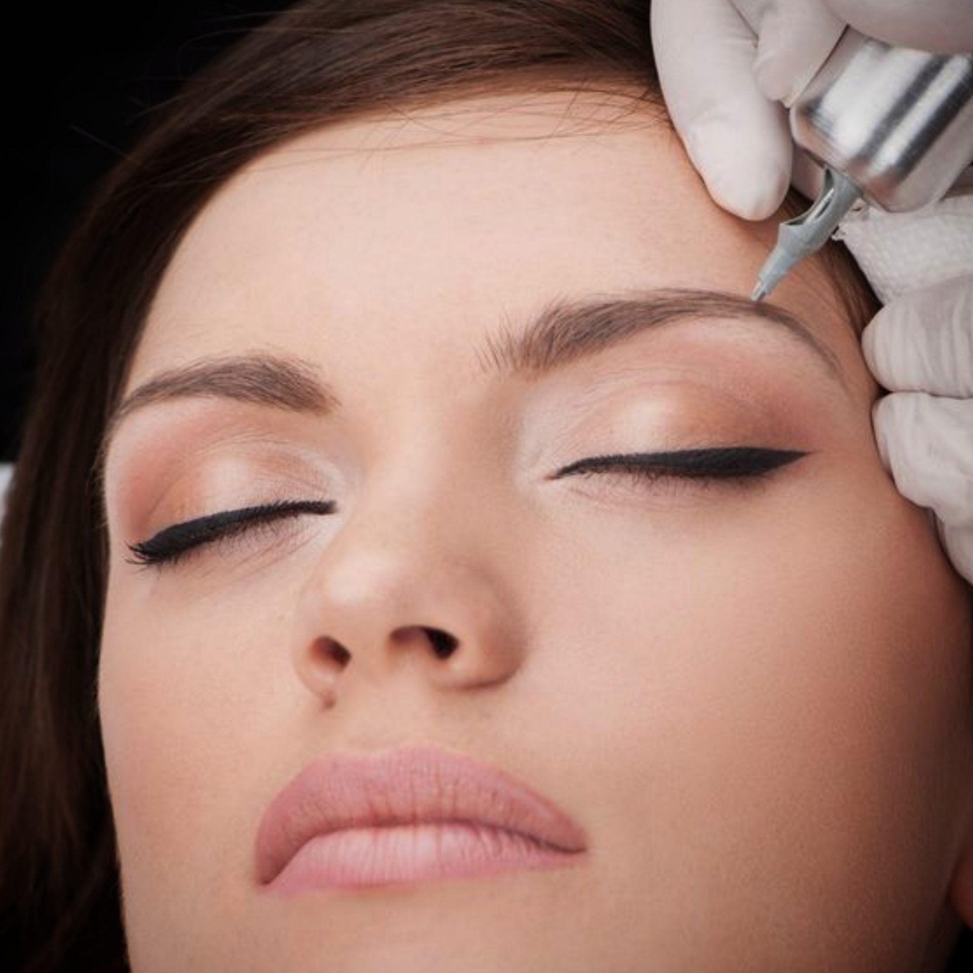 makijaż permanentny brwi makijaż permanentny ust makijaż permanentny powieki mikropigmentacja